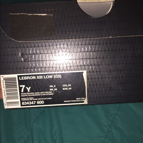 Size 7y burgundy NIKE lebrons - Picture 2 of 4